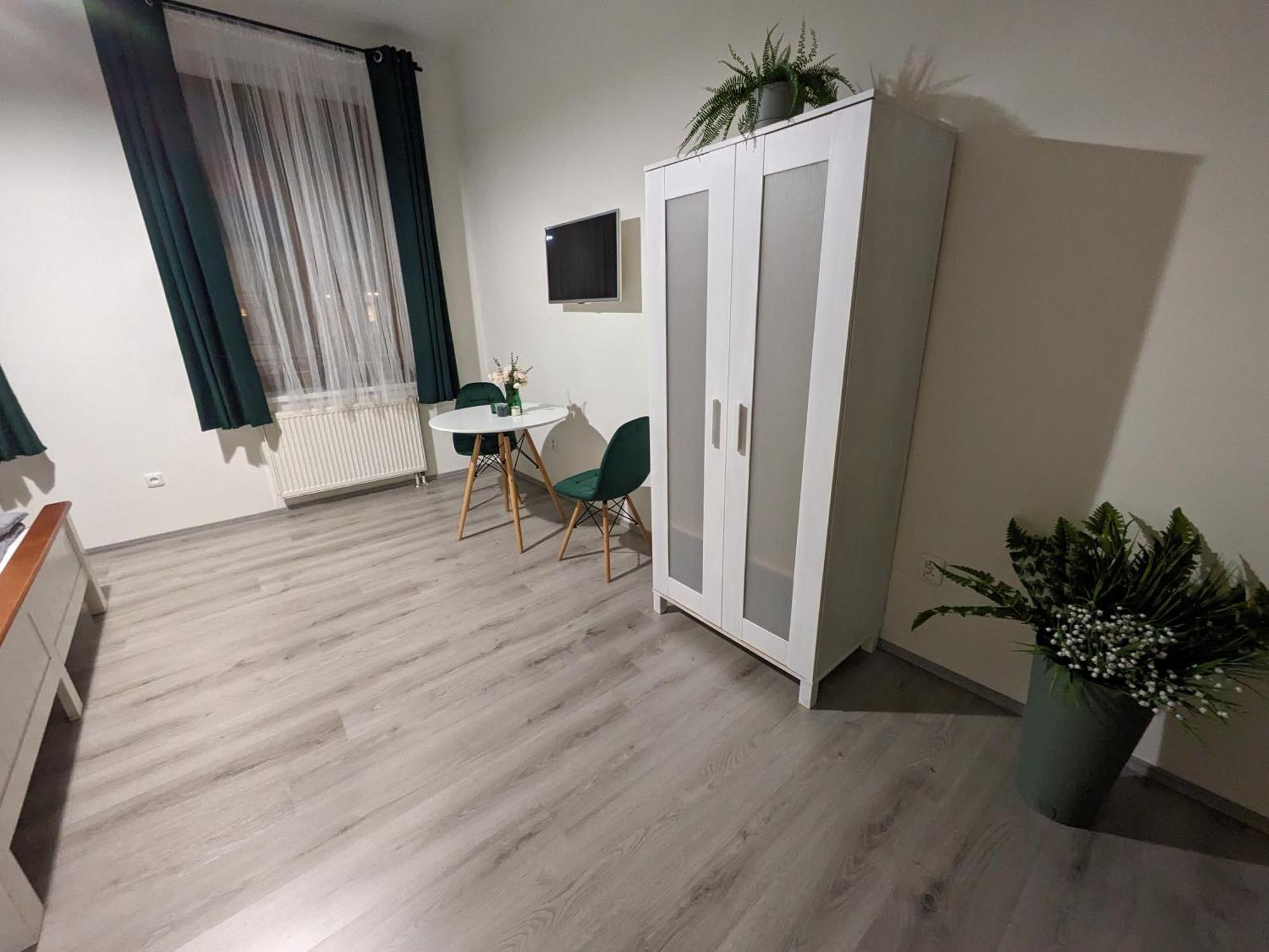 Penzion Grand نيمبورك المظهر الخارجي الصورة